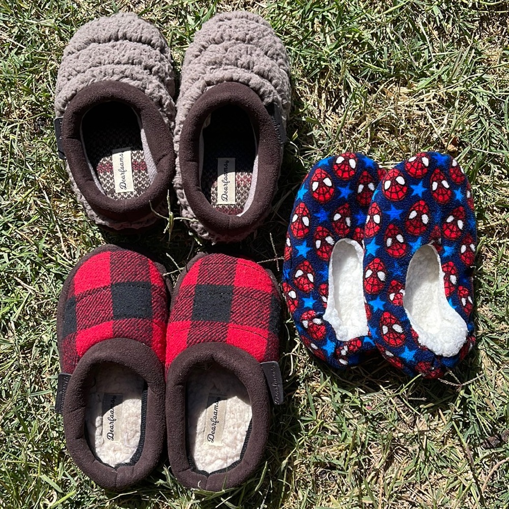 Toddler boys house slippers (3 pair) SZ 7-8